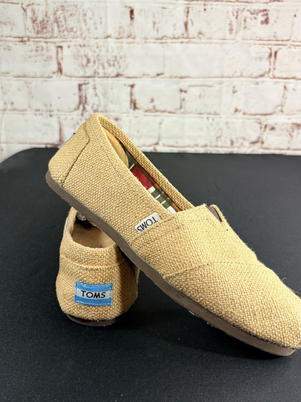 Toms women Slip-On Canvas Loafers in Tan - Picture 2 of 12